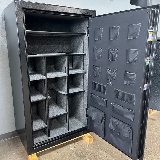 Used Liberty Colonial 50 Extreme Gun Safe