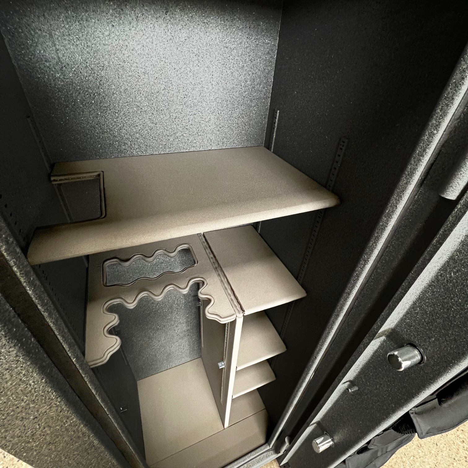 Safe Guard GR-15 Gun Safe - OUT THE DOOR