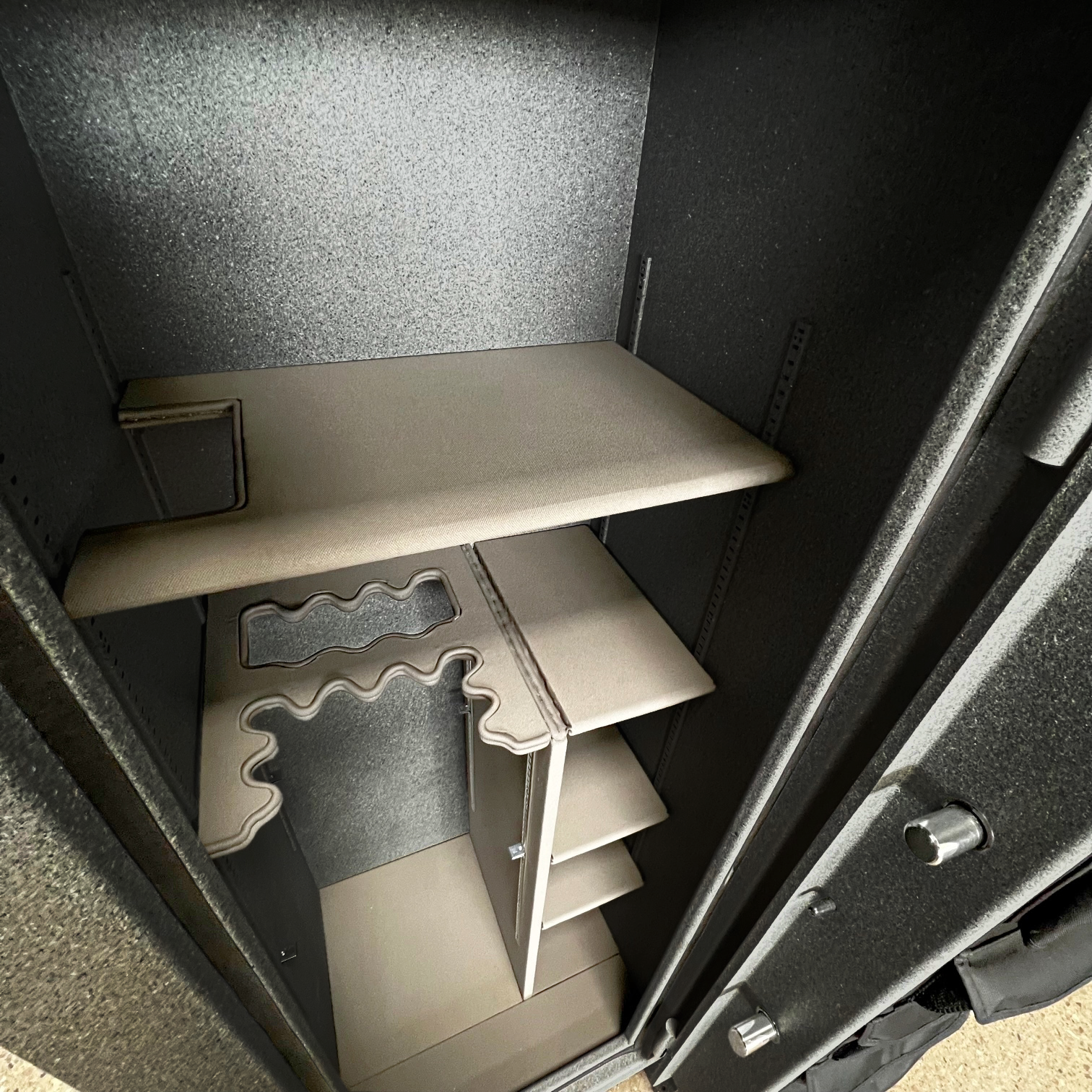 Safe Guard GR-15 Gun Safe, photo 6