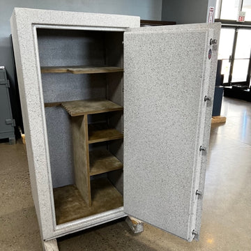 Used Rocky Mountain Gun Safe, image 2 