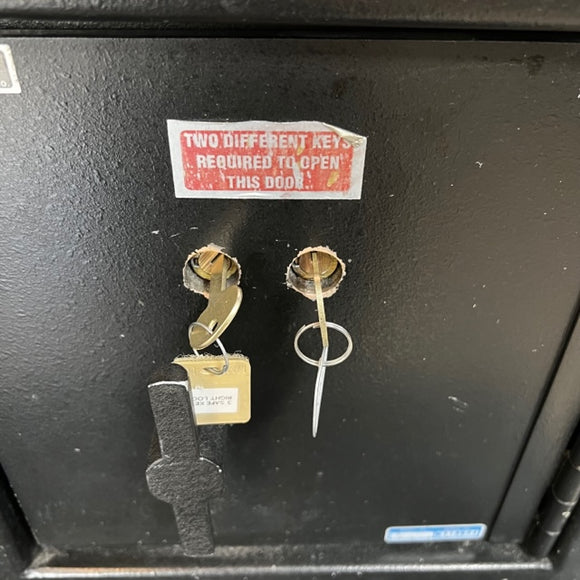 USED Amsec DSF2014K Drop Safe, photo 3