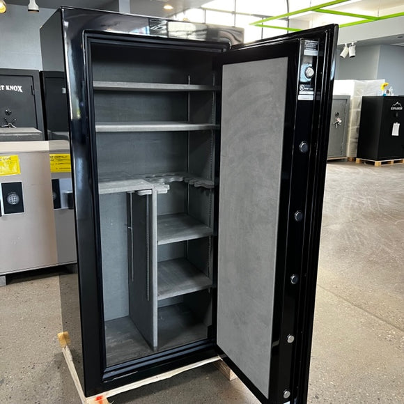 USED Champion Triumph 30 Gun Safe, photo 2