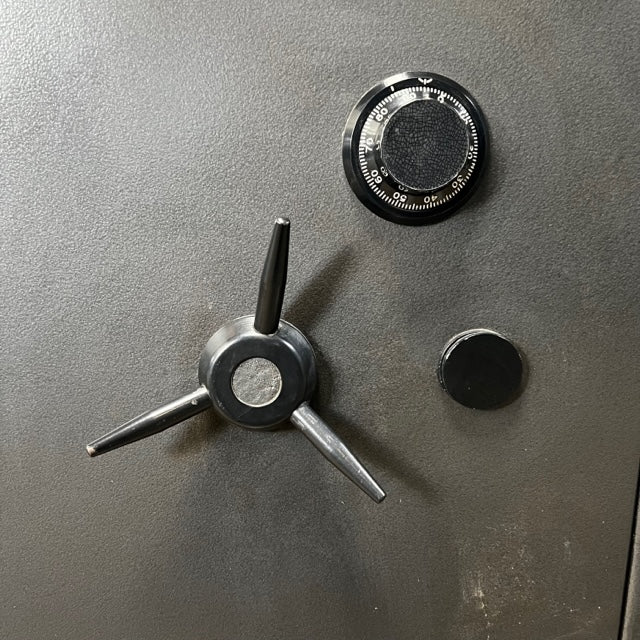 USED TL-30 Commercial Safe, photo 4
