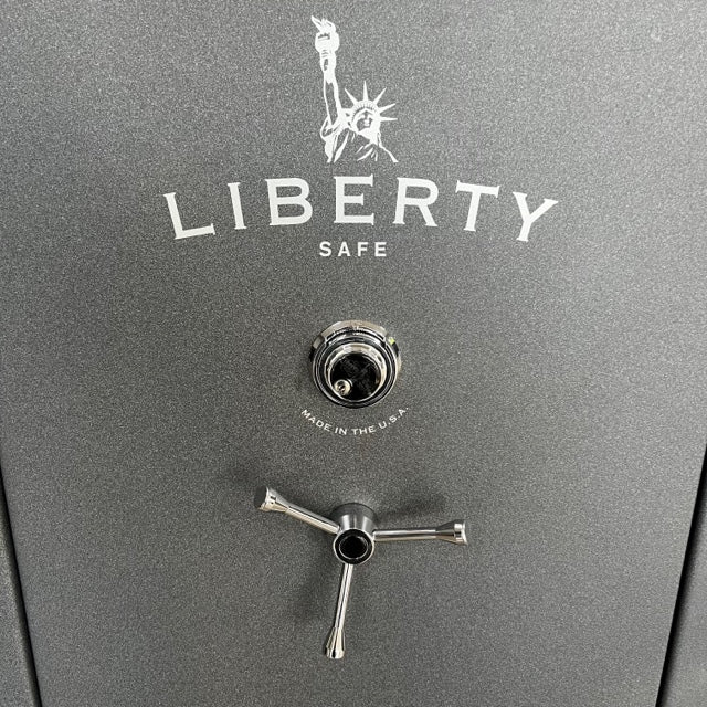 USED Liberty Colonial 30 Gun Safe, photo 4