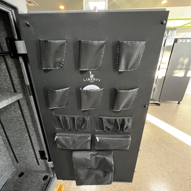 USED Liberty Colonial 30 Gun Safe, photo 7