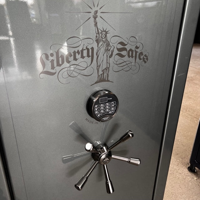 USED Liberty Lincoln 25 Gloss Gun Safe, photo 4