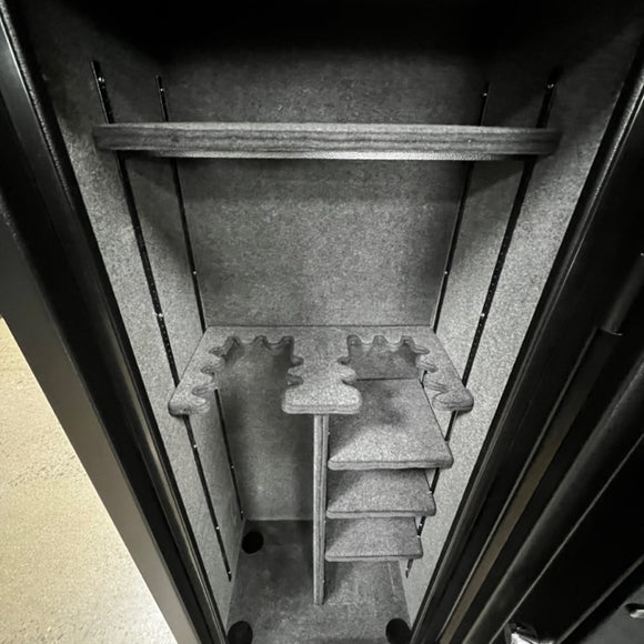 USED Dakota Bad Lands 5924 Gun Safe, photo 3