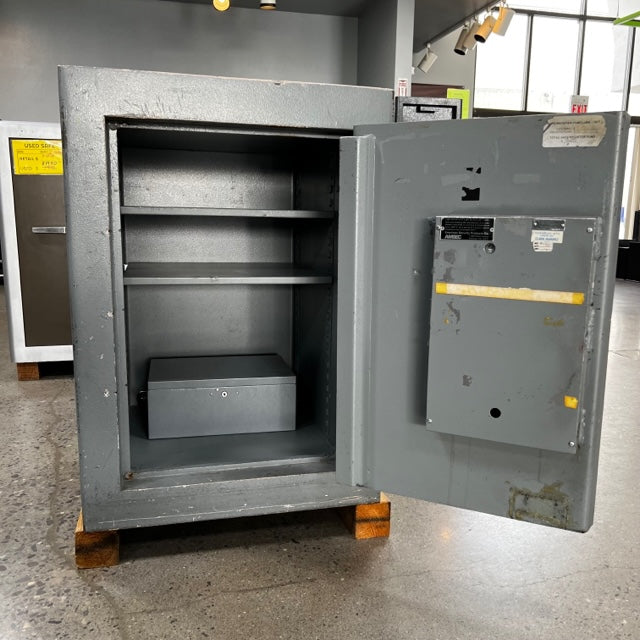 USED Amsec TL-30 Commercial Safe, image 2 