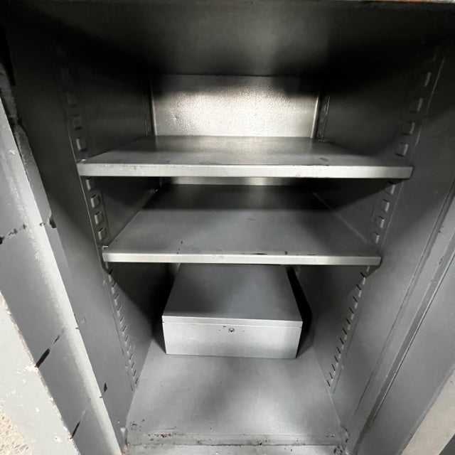 USED Amsec TL-30 Commercial Safe