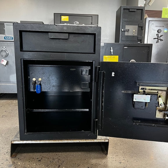 USED Front Loading Drop Safe, photo 2