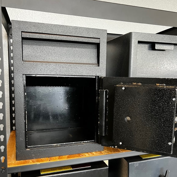 USED Front Loading Drop Safe - Electronic Lock, photo 2