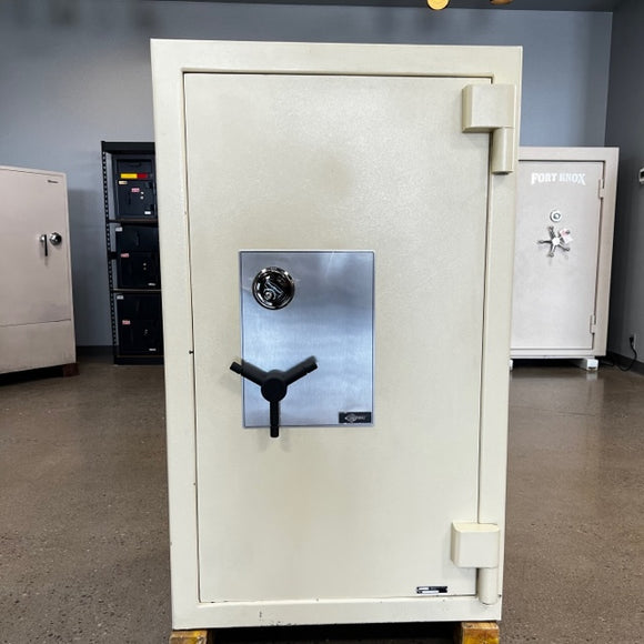 USED Amsec Amvault CF4524 TL-30 Safe, photo 1