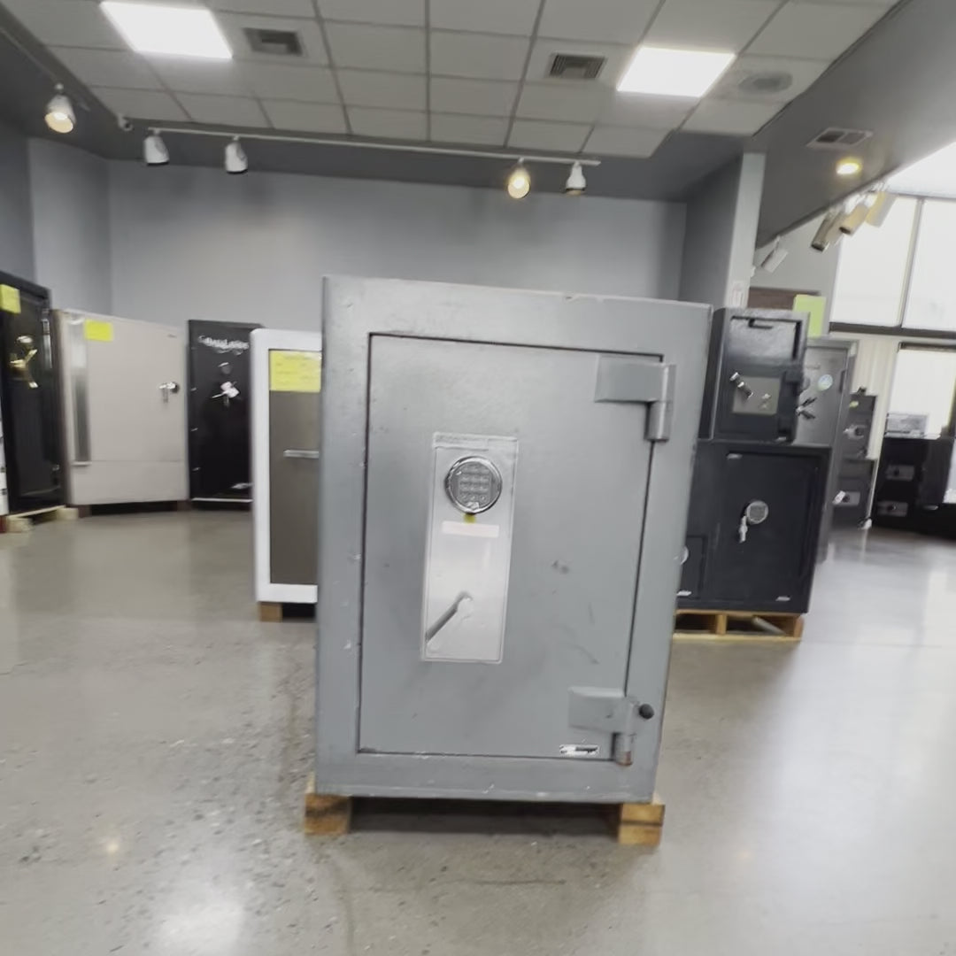 USED Amsec TL-30 Commercial Safe-3